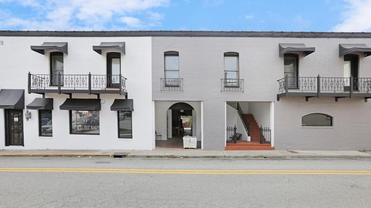 The Post Loft- In The Heart Of Downtown Statesboro Apartment Exterior photo